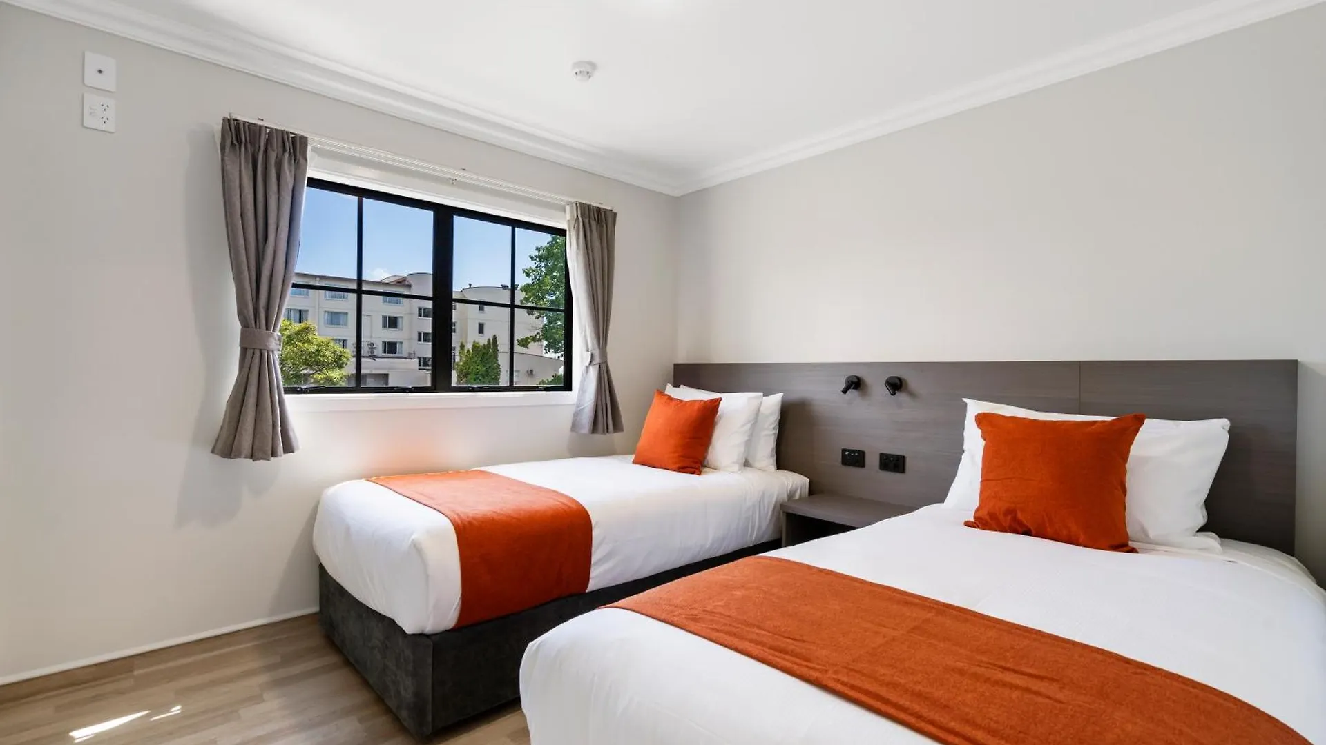 Stay 280 & Stay 284 Rotorua - Refurbished Modern Accommodation 4*,
