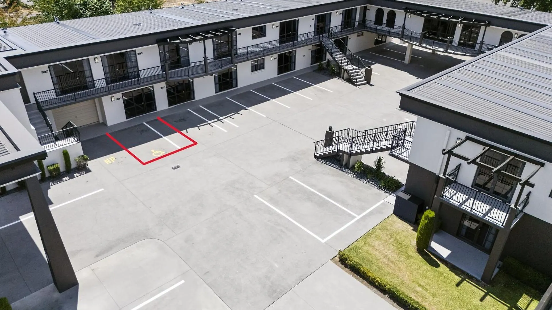 Stay 280 & Stay 284 Rotorua - Refurbished Modern Accommodation