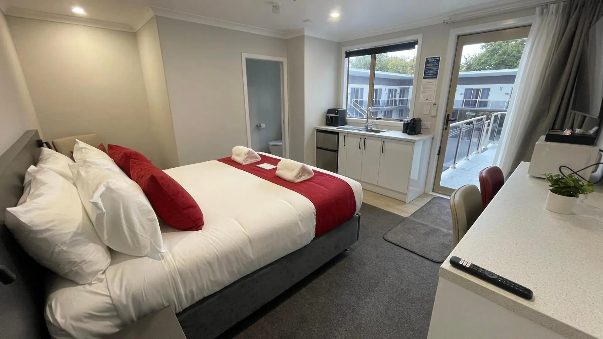 Stay 280 & Stay 284 Rotorua - Refurbished Modern Accommodation Motel