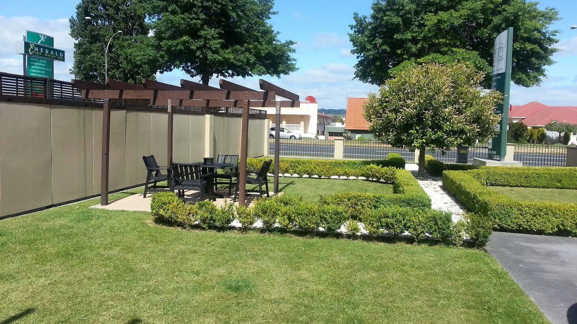 **** Motel Stay 280 & Stay 284 Rotorua - Refurbished Modern Accommodation New Zealand