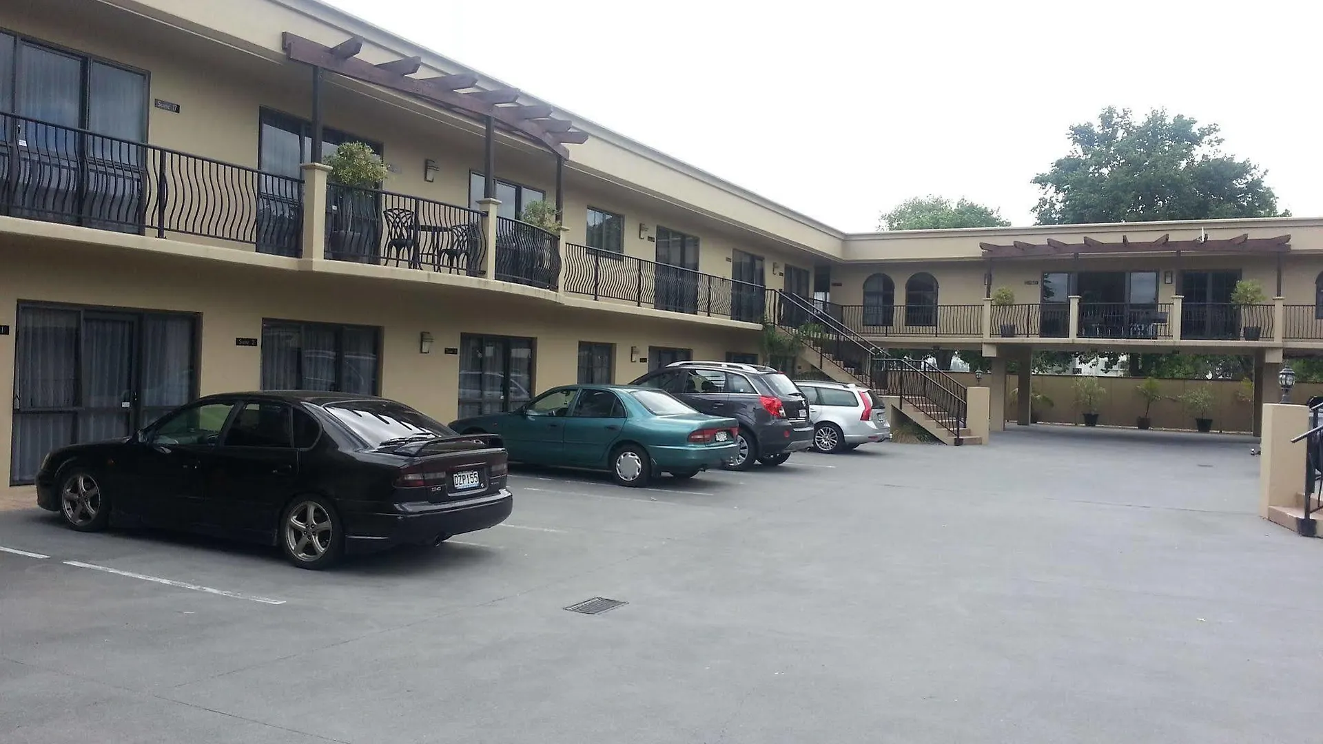 Stay 280 & Stay 284 Rotorua - Refurbished Modern Accommodation New Zealand