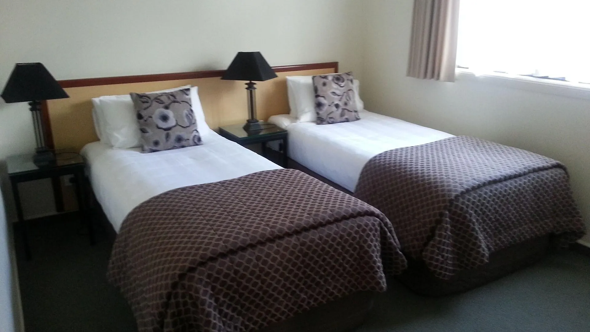 Motel Stay 280 & Stay 284 Rotorua - Refurbished Modern Accommodation