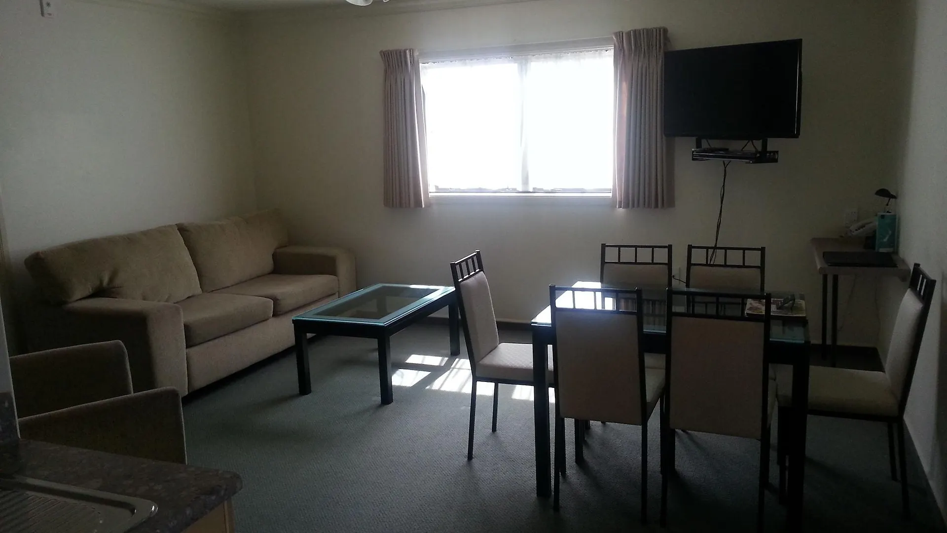 Stay 280 & Stay 284 Rotorua - Refurbished Modern Accommodation Motel