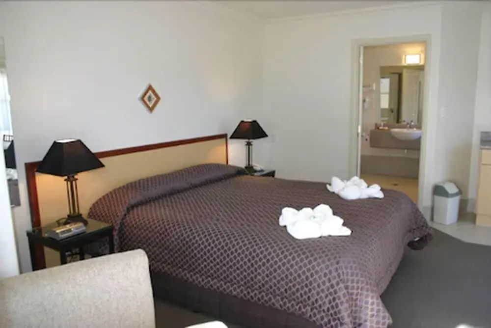 Stay 280 & Stay 284 Rotorua - Refurbished Modern Accommodation