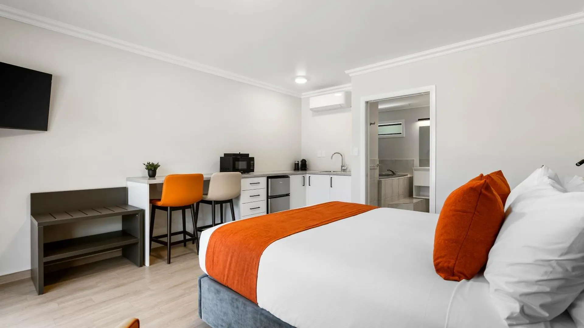 Stay 280 & Stay 284 Rotorua - Refurbished Modern Accommodation Motel