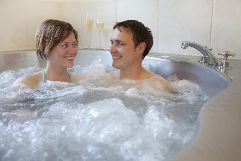 Stay 280 & Stay 284 Rotorua - Refurbished Modern Accommodation 4*,