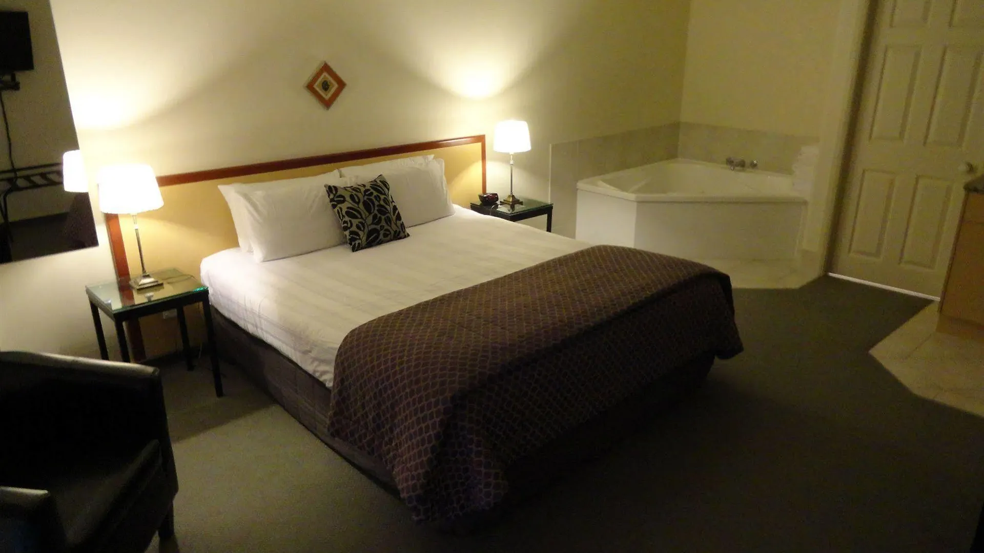 **** Motel Stay 280 & Stay 284 Rotorua - Refurbished Modern Accommodation New Zealand