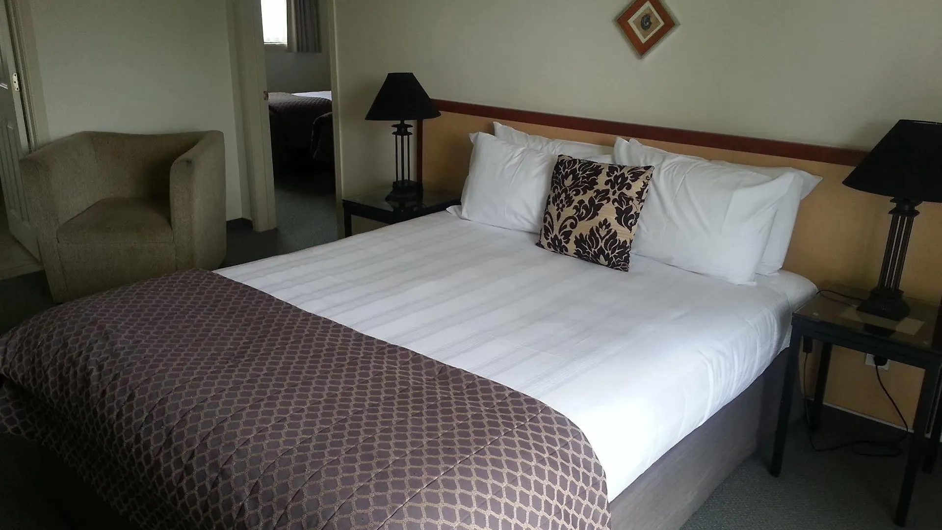Motel Stay 280 & Stay 284 Rotorua - Refurbished Modern Accommodation